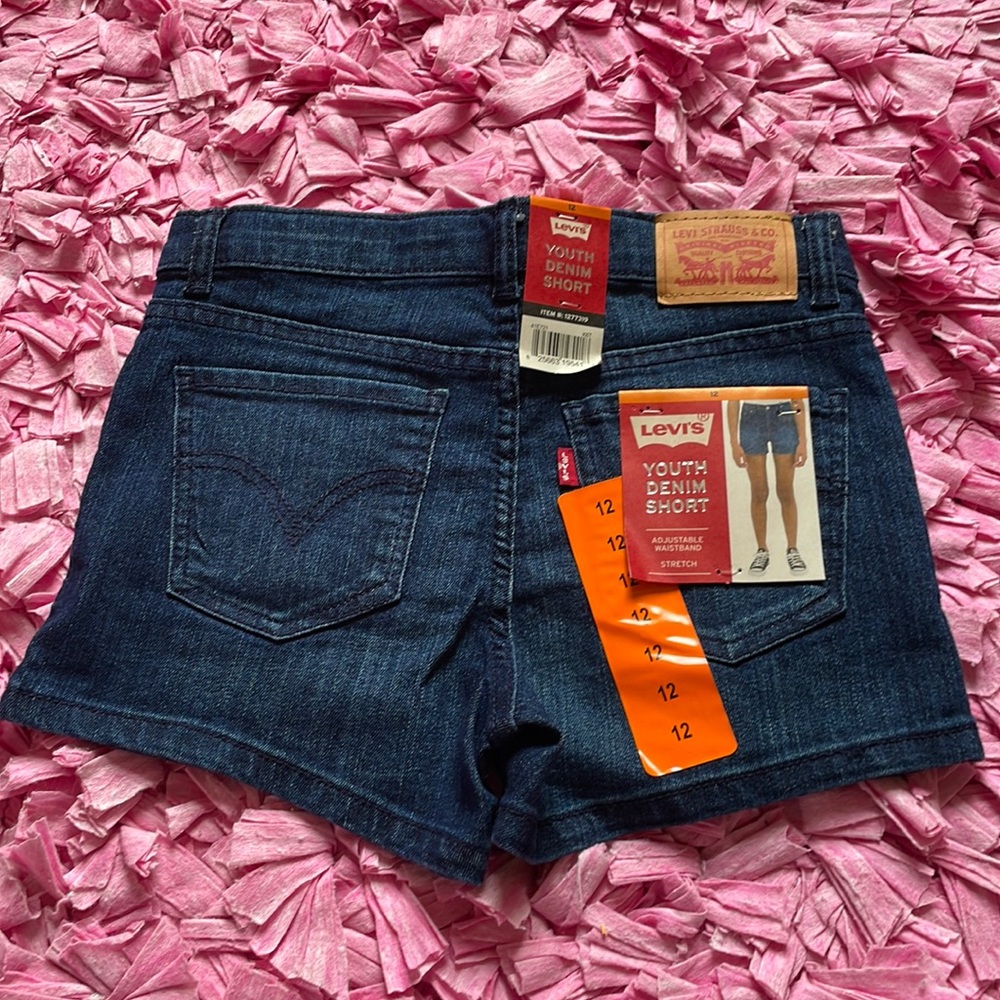 Brand new Levi’s youth denim short